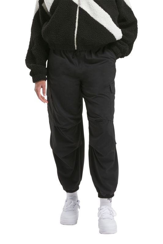 WDE CARGO PANT Black Women's Pants