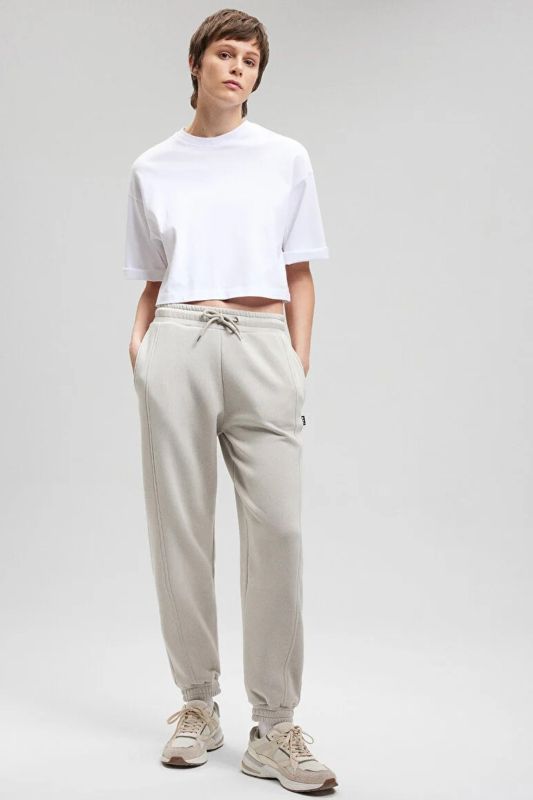 SHOOTING Pants Beige Women's Pants